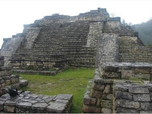 Paseo por México Zona Arqueológica de Chincultik en la La Trinitaria