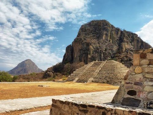 Paseo por México Zona arqueológica de Chalcatzingo en Jonacatepec