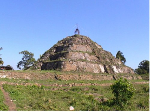 Paseo por México Ruinas de cerco de piedras en Francisco Z. Mena