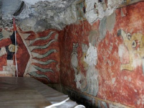 Paseo por México Tumba Prehispánica en Ixcaquixtla
