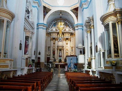 Paseo por México Interior de Templo parroquial de Santa María de la Asunción en Molcaxac