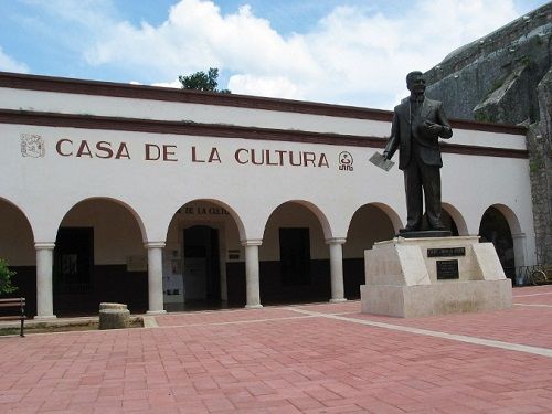 Paseo por México Casa de la Cultura en Felipe Carrillo Puerto