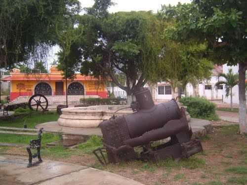 Paseo por México Pila de los Azotes en Felipe Carrillo Puerto